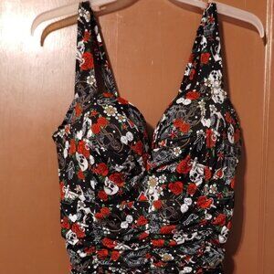 Torrid SIZE 4 (26) Bathing Suit SWIMSUIT Romper Tattoo Skull Dice Roses PREOWNED